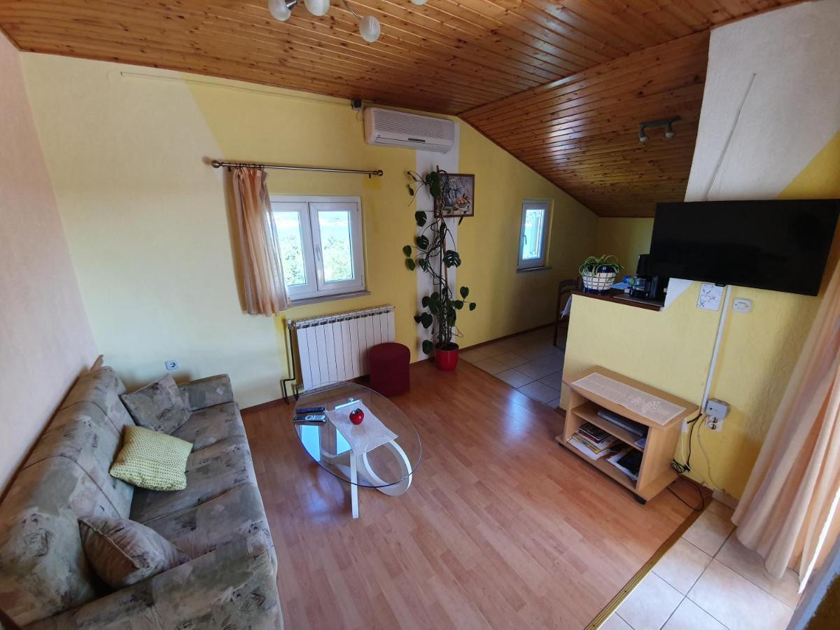 Apartment Dajana 4+2 Čižići Buitenkant foto