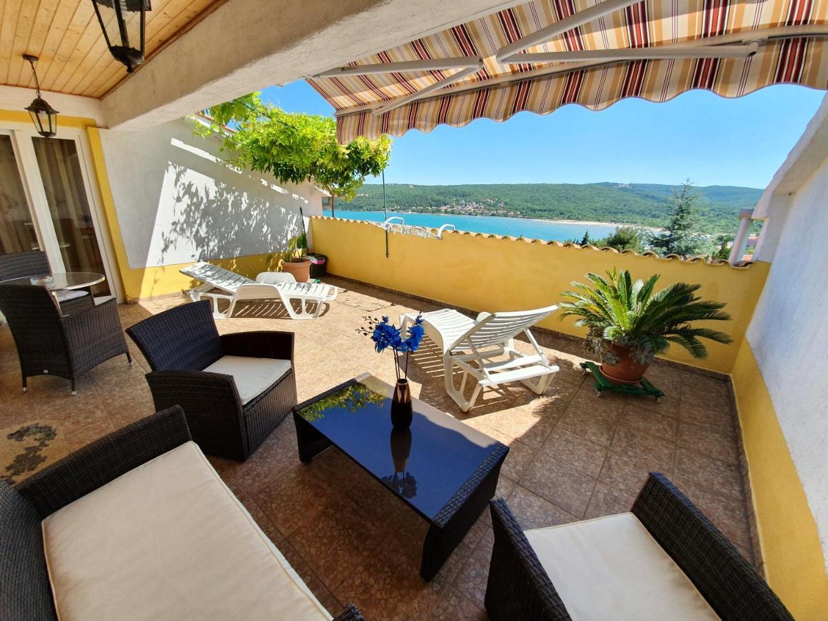 Apartment Dajana 4+2 Čižići Buitenkant foto