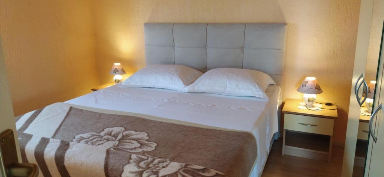Apartment Dajana 4+2 Čižići Buitenkant foto